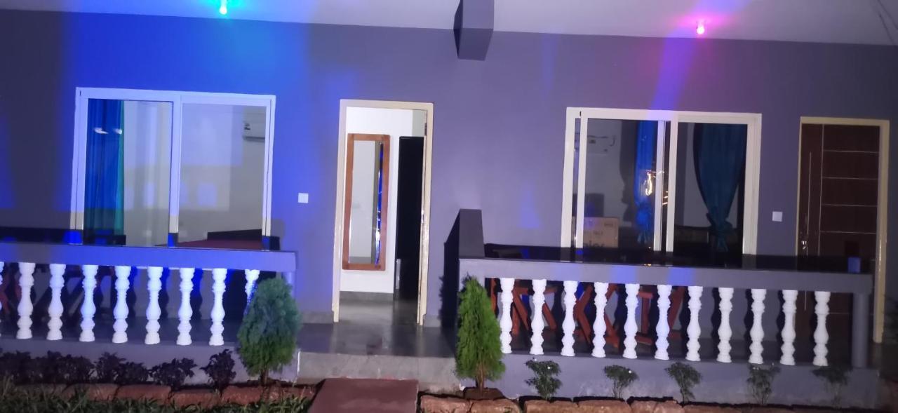 Cocks Town Otel Arambol Dış mekan fotoğraf