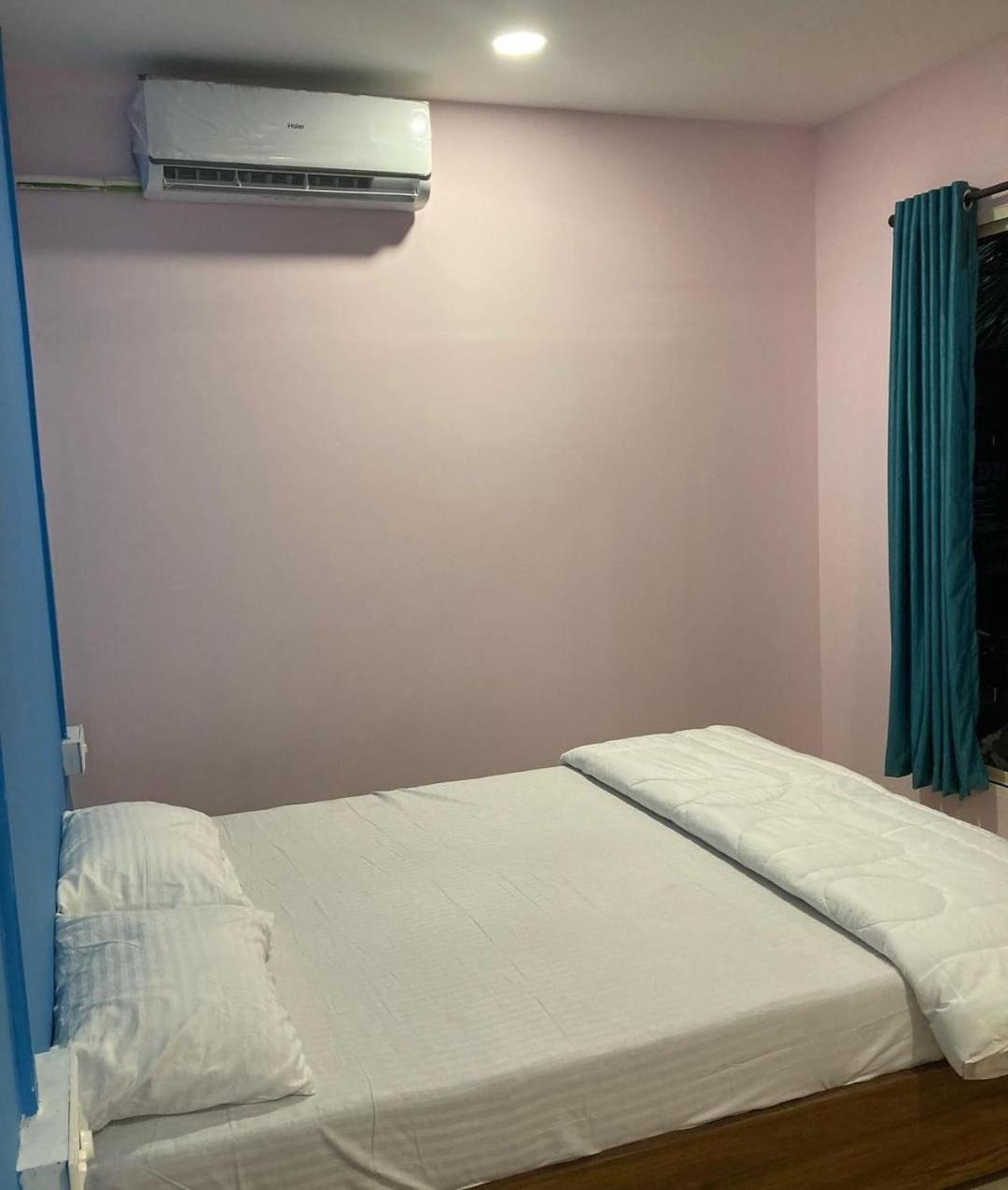 Cocks Town Otel Arambol Dış mekan fotoğraf