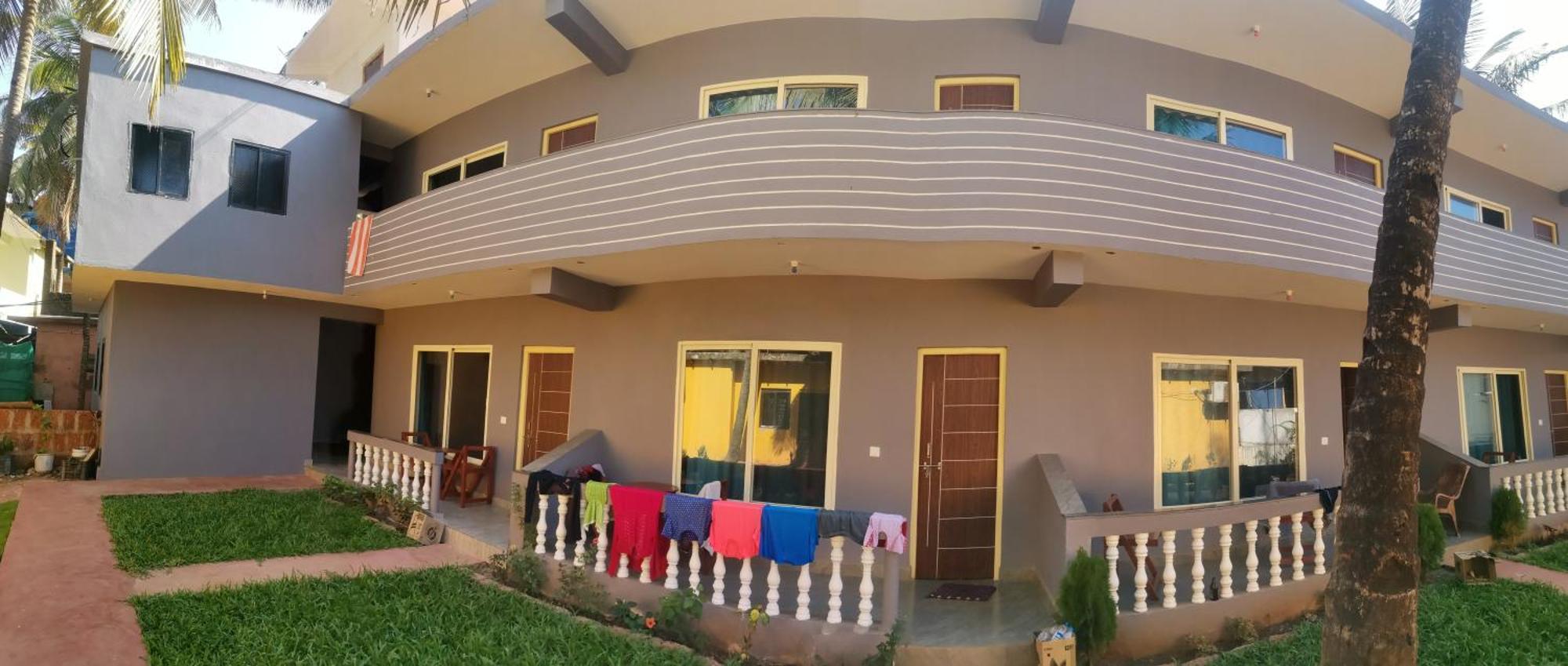 Cocks Town Otel Arambol Dış mekan fotoğraf